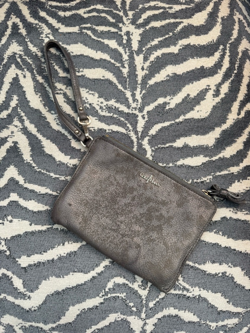 Cole Hann leather wristlet GUC